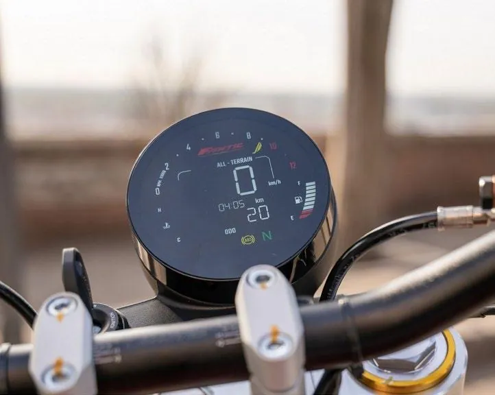 LCD dashboard UI on the bike