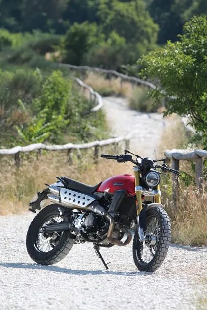 Caballero 500 restyling on gravel